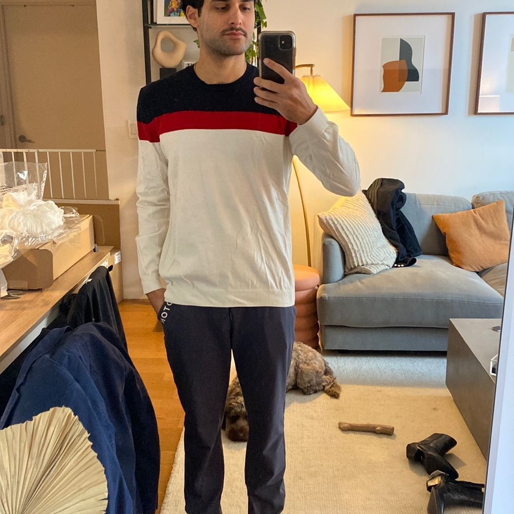 Sweater lightweight size M, great condition